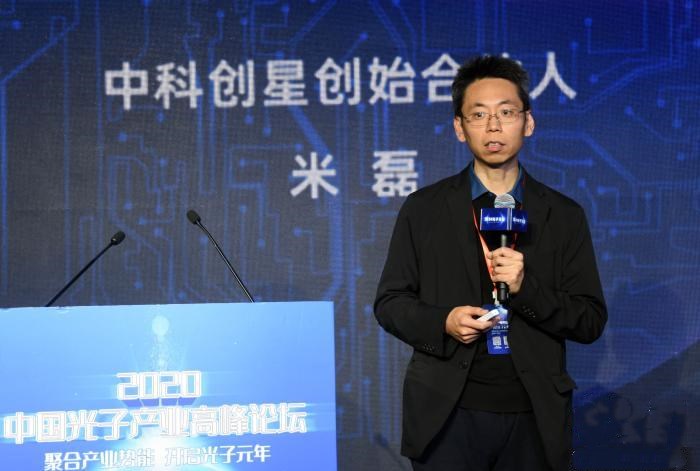 126998880_zsite.jpg