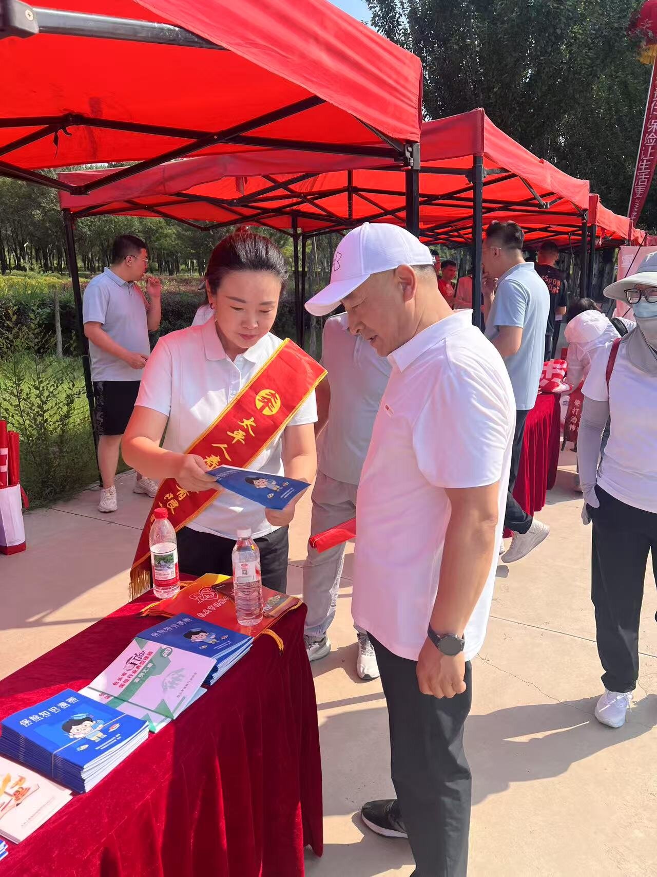 7.8保险日的暖心故事：守护生命的勇气-2_proc.jpg