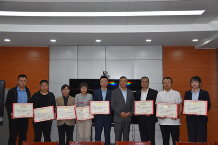 1759195774487486.jpg 微信图片_20250930092457_1063_142.jpg